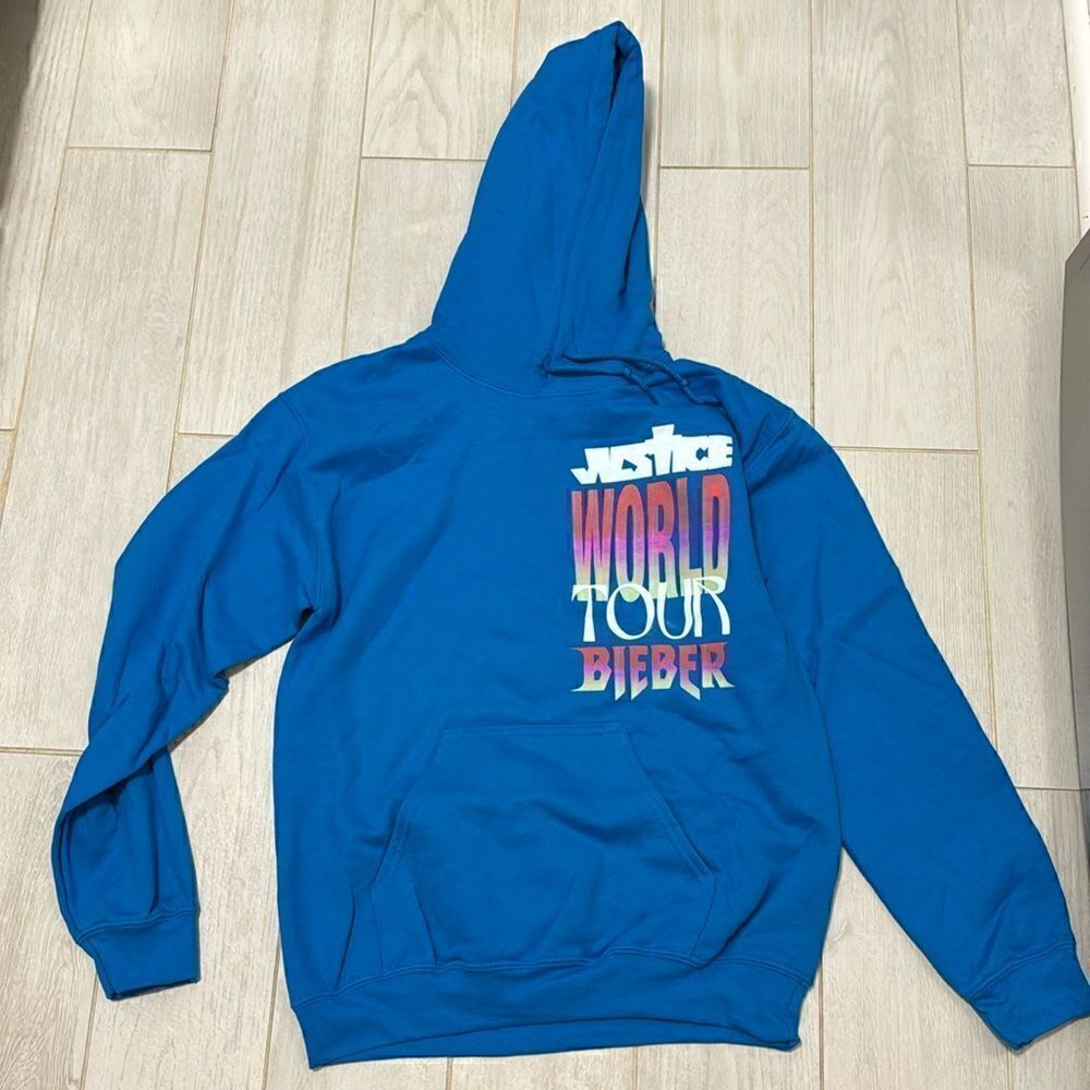 NWT JUSTIN BIEBER world tour limited hoodie small